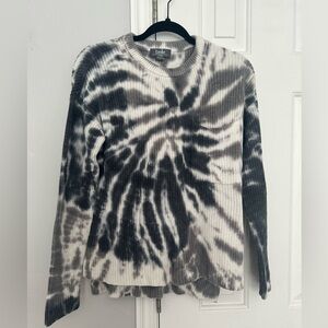 Bobeau Women's Tie-Dye Crew Neck Sweater - Black and White
